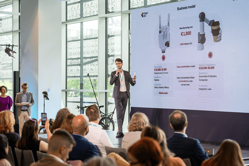 Origin BCI pitching at re:Mark 2026, Budapest